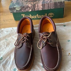 Brand new Timberland Burgandy 10.5 Wide Moccasins